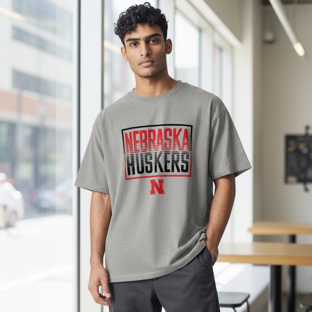 Nebraska Huskers T-Shirt Gray Collegiate Graphic Tee Menswear Top